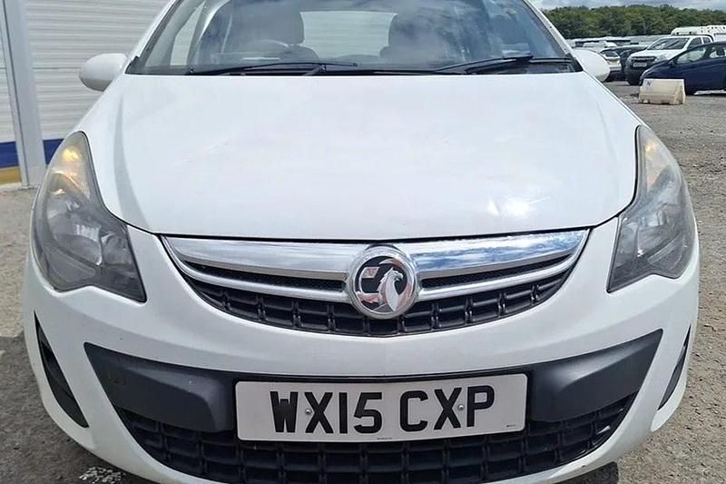 White Used 2015 Vauxhall Corsa Design Edition Hatchback | £3,250 (Super price) - Image 1/1