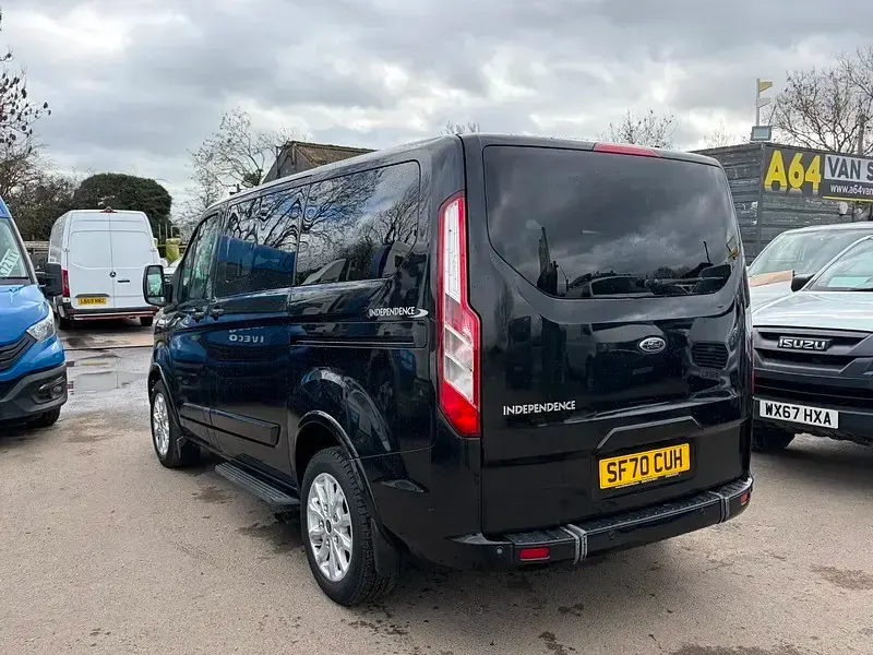 Used Ford Tourneo Custom Titanium 130 HP (95 kW) 2021 Black Van