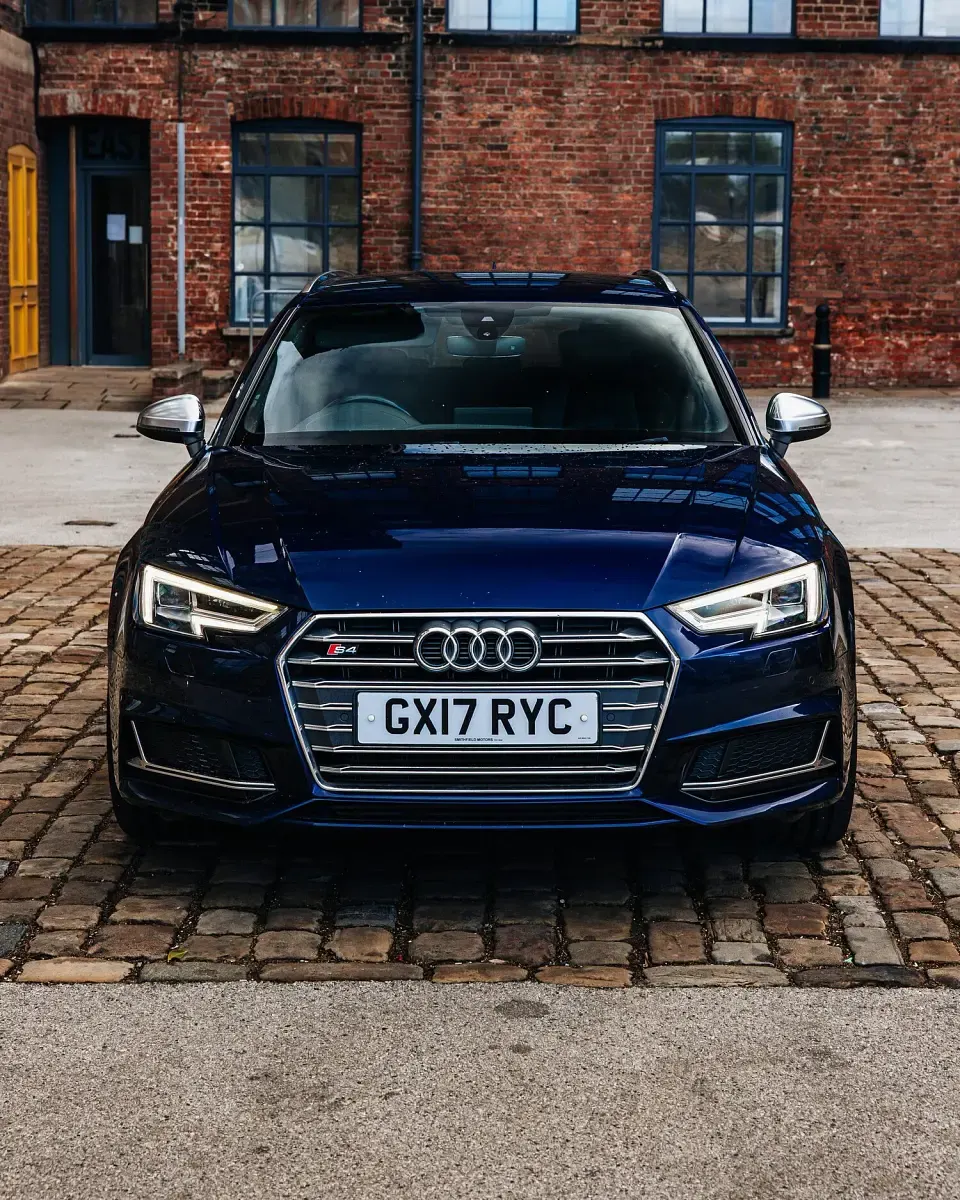 Used Audi A4 2017 Blue Estate