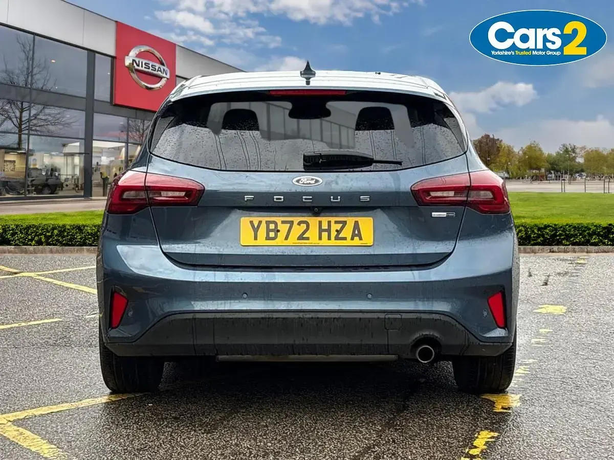 Used Ford Focus Titanium 153 HP (112 kW) 2023 Blue Hatchback