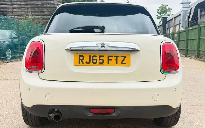 Used Mini ONE Hatch 102 HP (75 kW) 2017 Hatchback