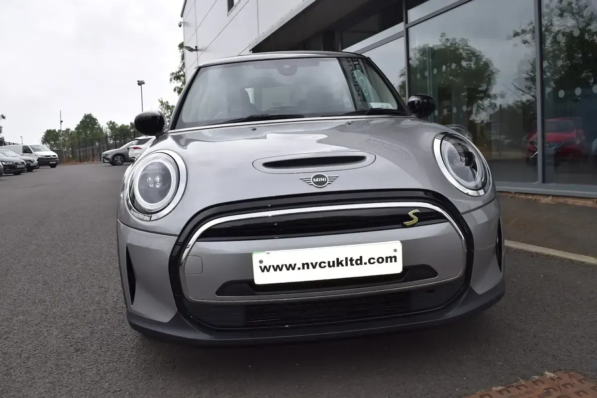 Used Mini Cooper S Hatch 135 kW (184 HP) 2023 Silver Hatchback