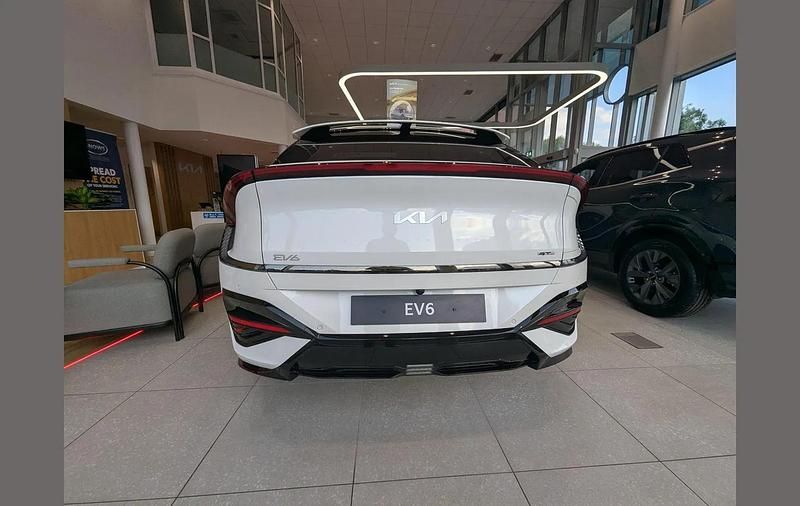 Used Kia EV6 GT-Line S 167 kW (228 HP) 2025 White pearl SUV