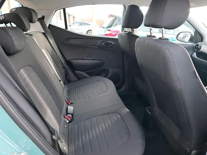 Used Hyundai i10 Advanced 2024 Green Hatchback