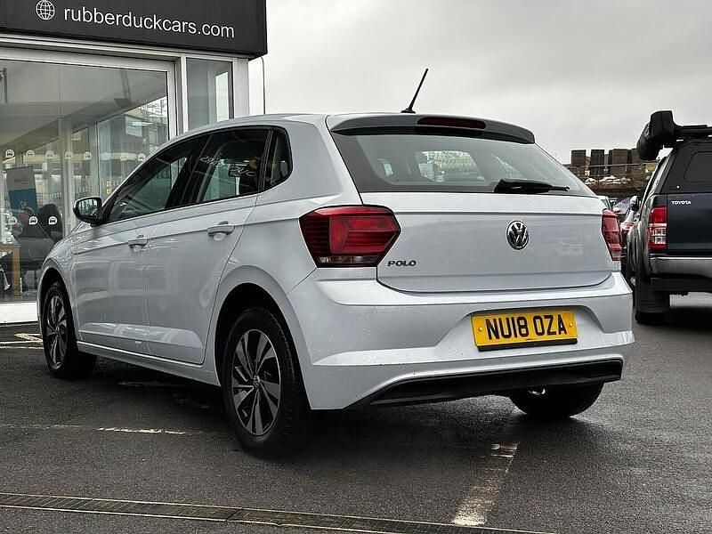 Used VW Polo SE 95 HP (69 kW) 2018 Silver Hatchback