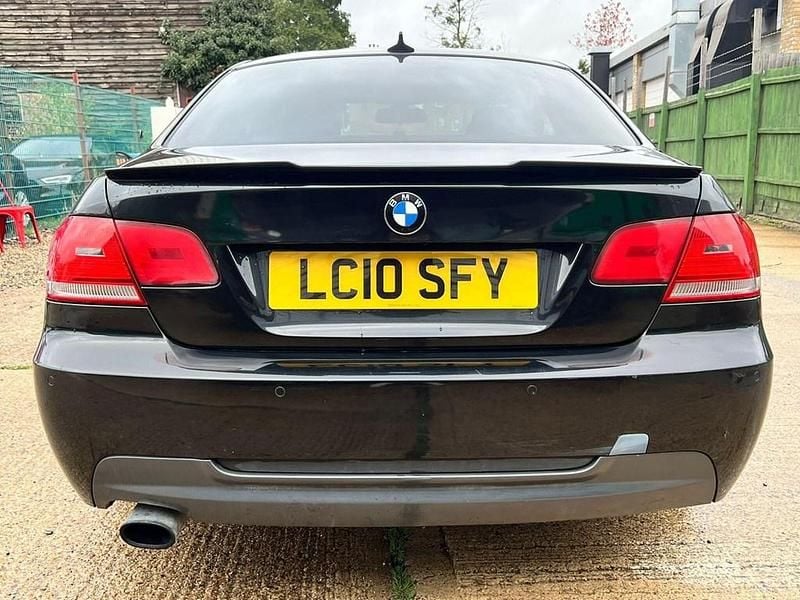 Używany BMW 320 M Sport 2010 Czarny Coupe