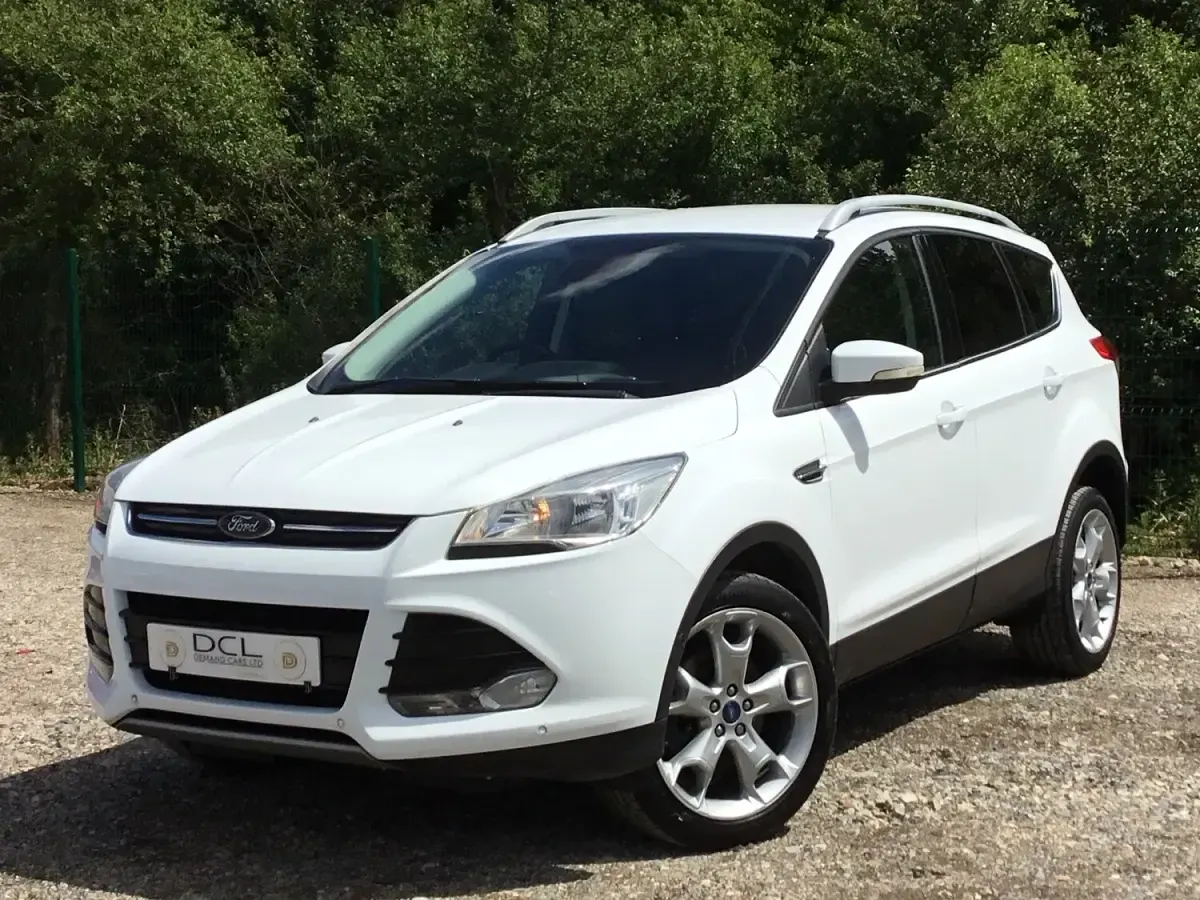 Used Ford Kuga Titanium 150 HP (110 kW) 2016 White SUV