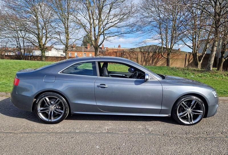 Used Audi S5 Business 333 HP (244 kW) 2012 Grey Coupe