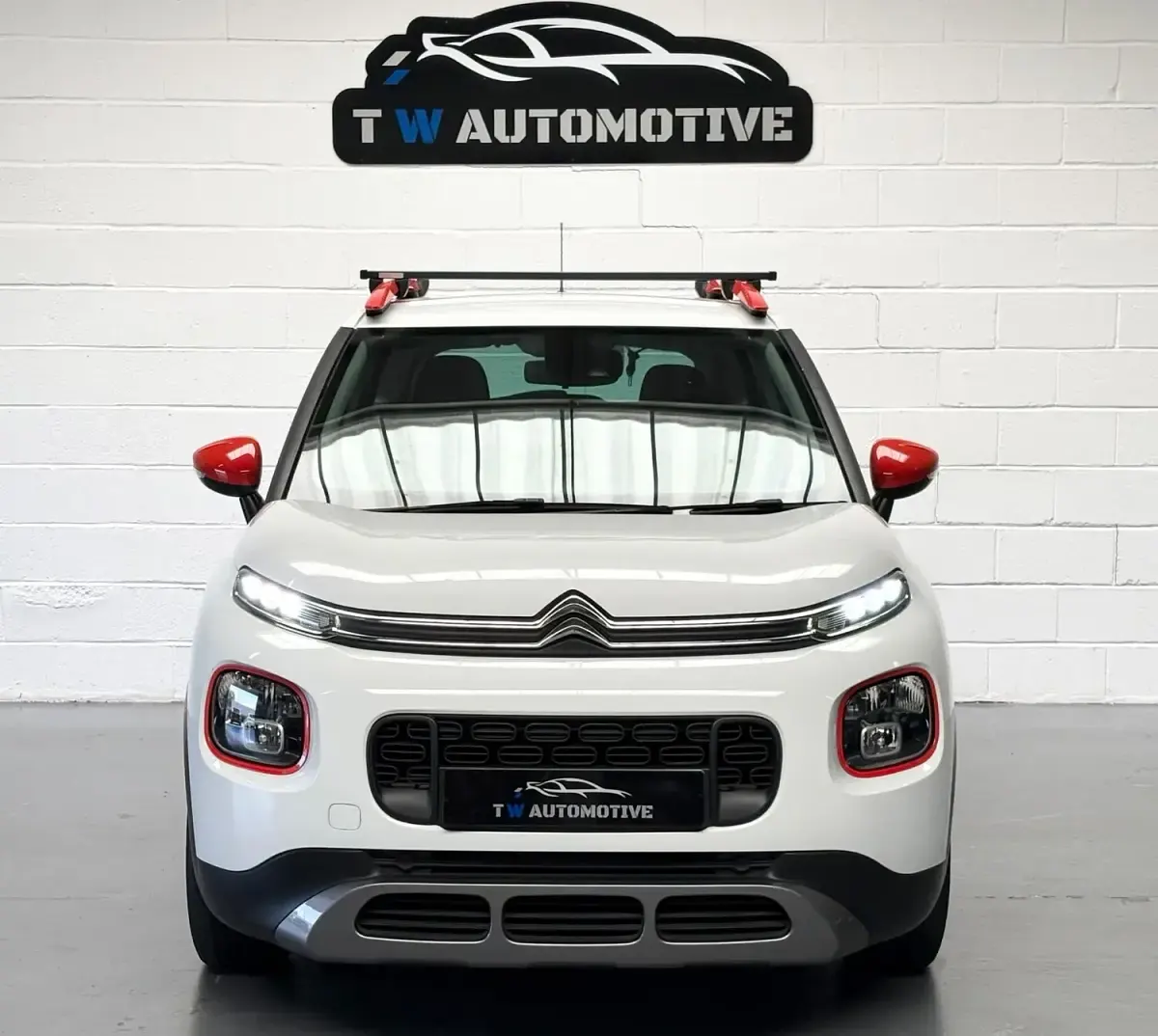 Used Citroën C3 Aircross Feel 82 HP (60 kW) 2019 White SUV