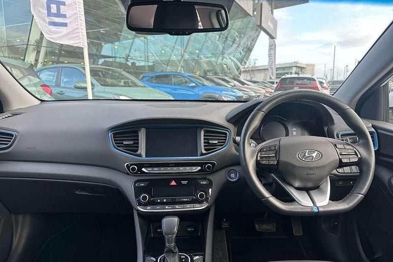 Used Hyundai Ioniq Premium 141 HP (103 kW) 2019 White Hatchback