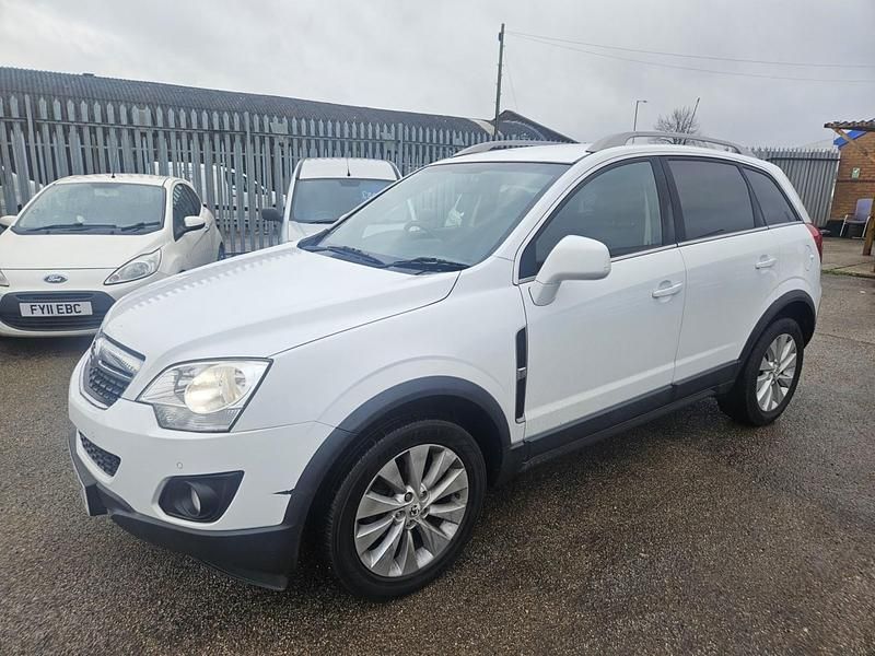 White Used 2015 Vauxhall Antara SUV | £3,995 (A bit pricey) - Image 1/4