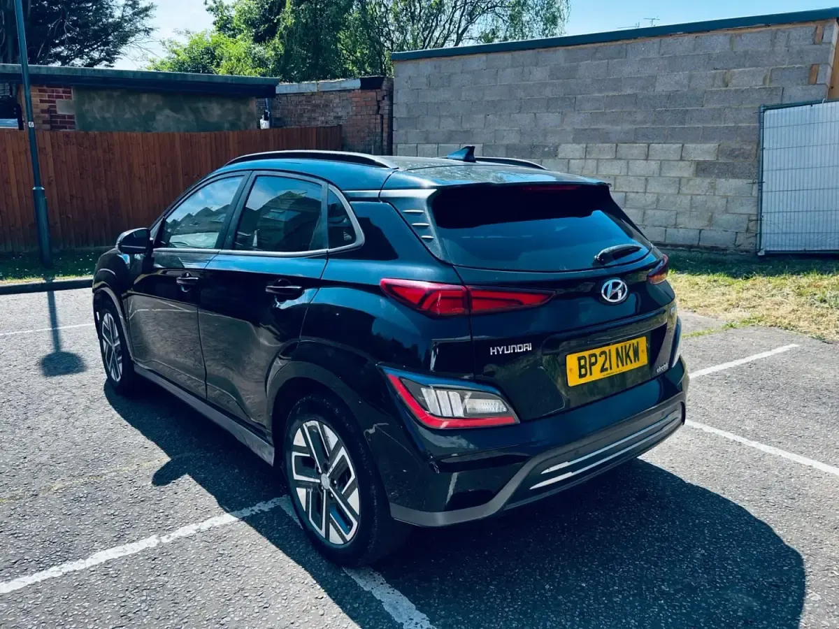 Second-hand Hyundai Kona Premium 150 kW (204 CP) 2021 Negru SUV
