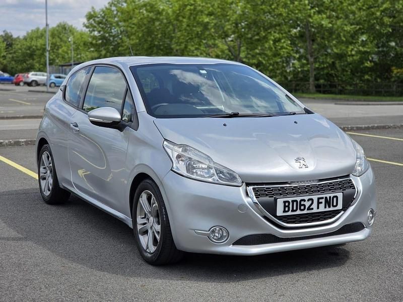 Silver Used 2012 Peugeot 208 Active Hatchback | £1,695 (Fair price) - Image 1/4