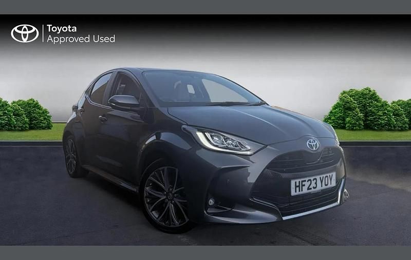 Used Toyota Yaris Hybrid 113 HP (83 kW) 2023 Grey Hatchback