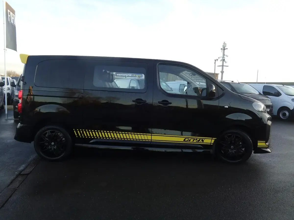 New Fiat Scudo 145 HP (106 kW) 2026 Black Van