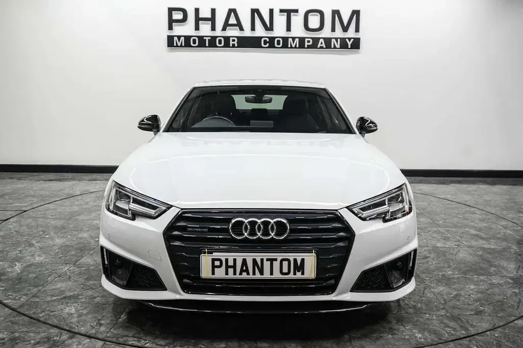 Used Audi A4 Black Edition 245 HP (180 kW) 2019 White Sedan