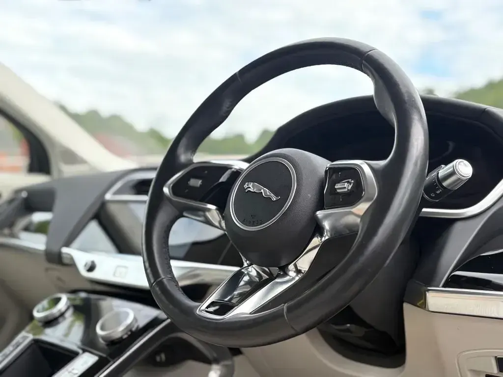 Used Jaguar I-Pace SE 294 kW (400 HP) 2020 Black SUV