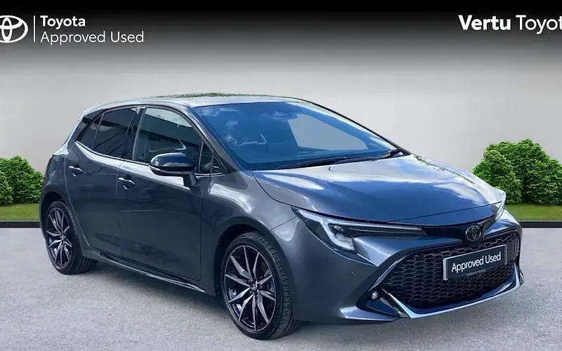Second-hand Toyota Corolla Sport 140 CP (102 kW) 2026 Hatchback