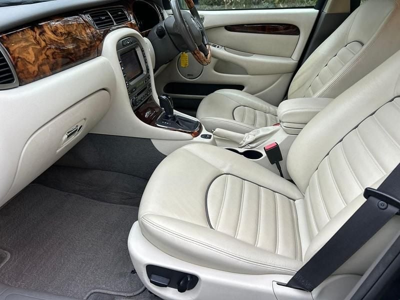 Used Jaguar X-type Sovereign 2009 Grey Estate