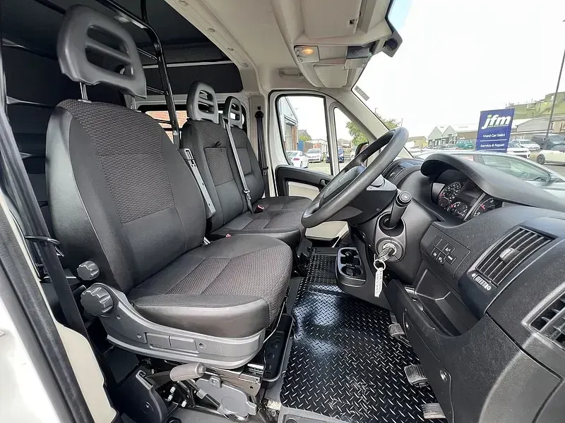 Used Citroën Relay 130 HP (95 kW) 2026 White Van