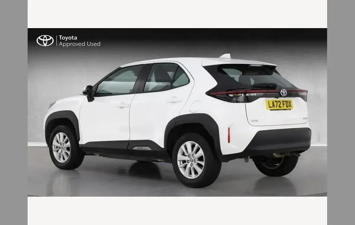 Used Toyota Yaris Cross 114 HP (83 kW) 2022 White SUV