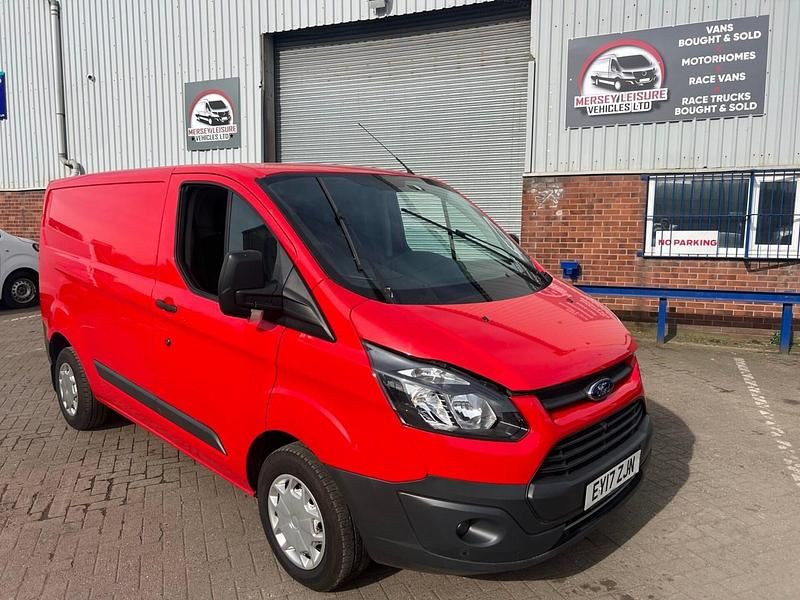 Red Used 2017 Ford Transit Custom | £6,245 (Super price) - Image 1/4