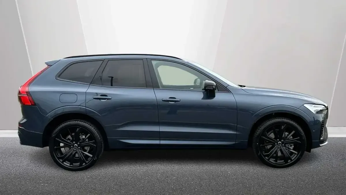 Used Volvo XC60 Plus 345 HP (253 kW) 2026 Blue SUV