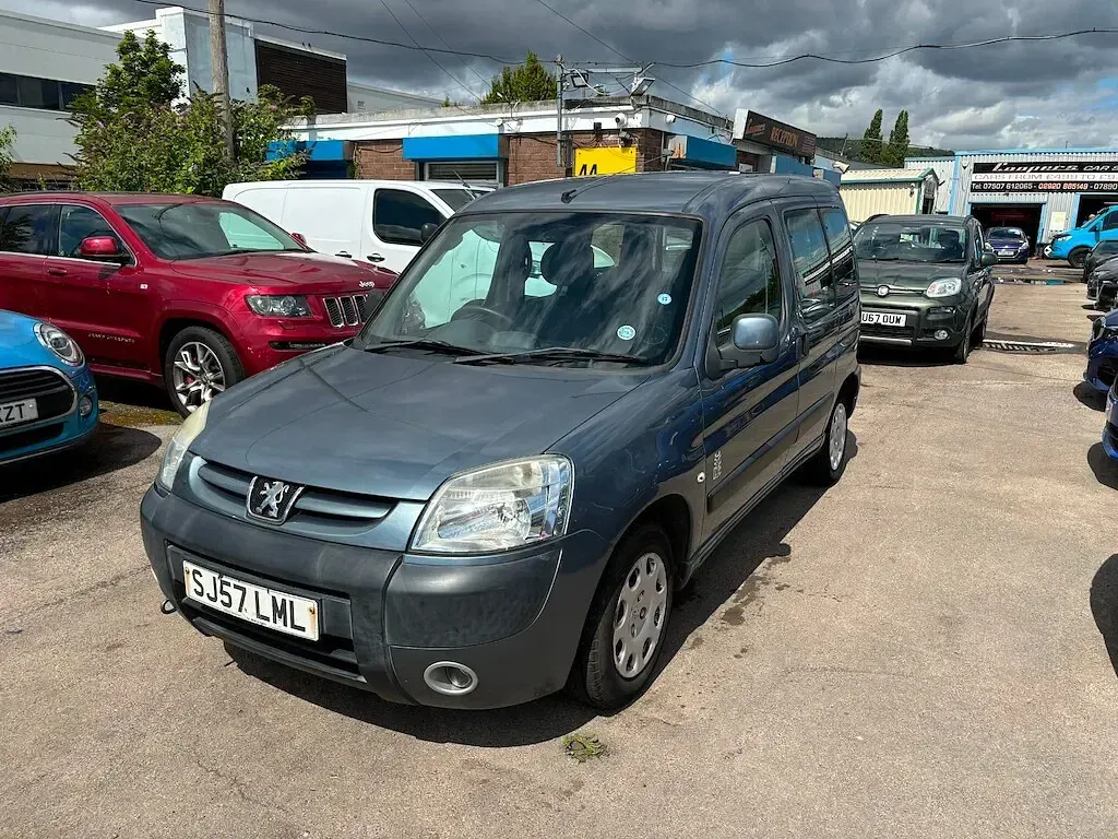 Used Peugeot Partner 75 HP (55 kW) 2007 Grey MPV