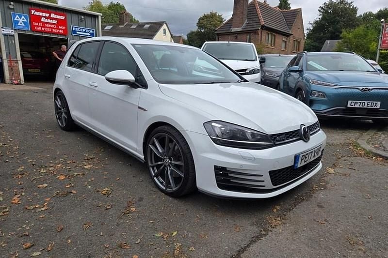 White Used 2017 VW Golf VII GTD Hatchback | £11,995 (Fair price) - Image 1/1