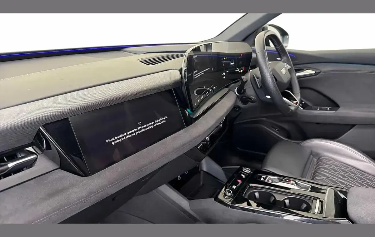 Used Audi Q6 e-tron Advanced 284 kW (387 HP) 2024 Blue SUV