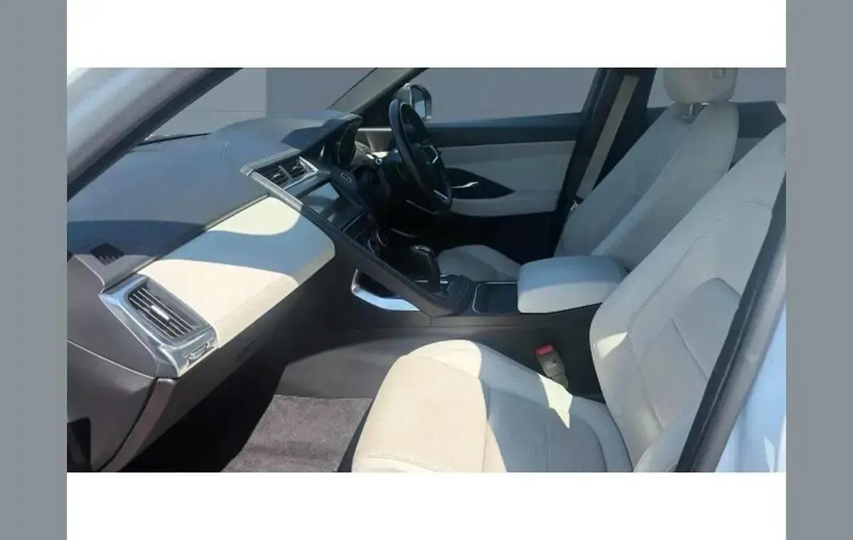 Used Jaguar E-Pace R-Dynamic 180 HP (132 kW) 2019 White SUV