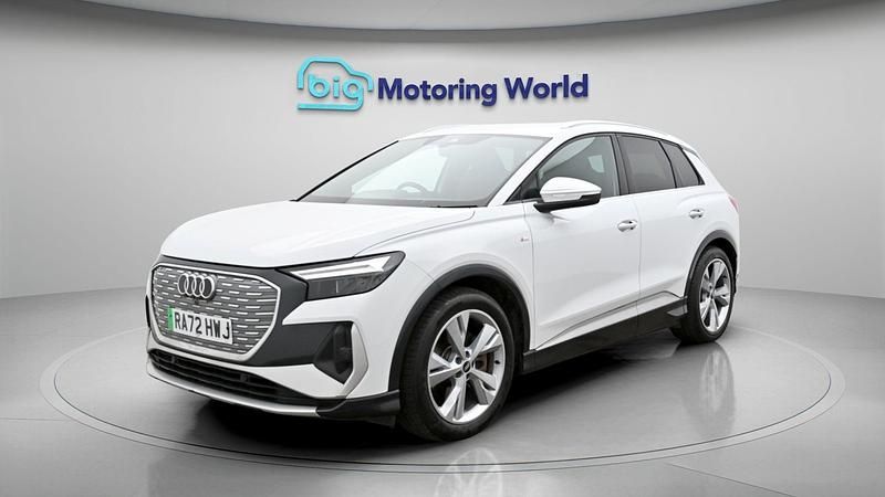 Used Audi Q4 e-tron S-Line 150 kW (204 HP) 2023 White SUV