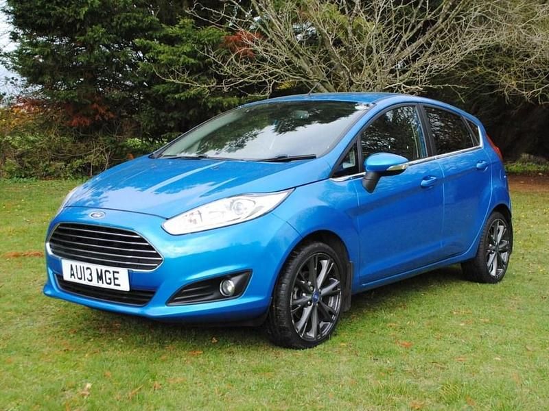 Blue Used 2013 Ford Fiesta Titanium Hatchback | £3,495 (Fair price) - Image 1/3