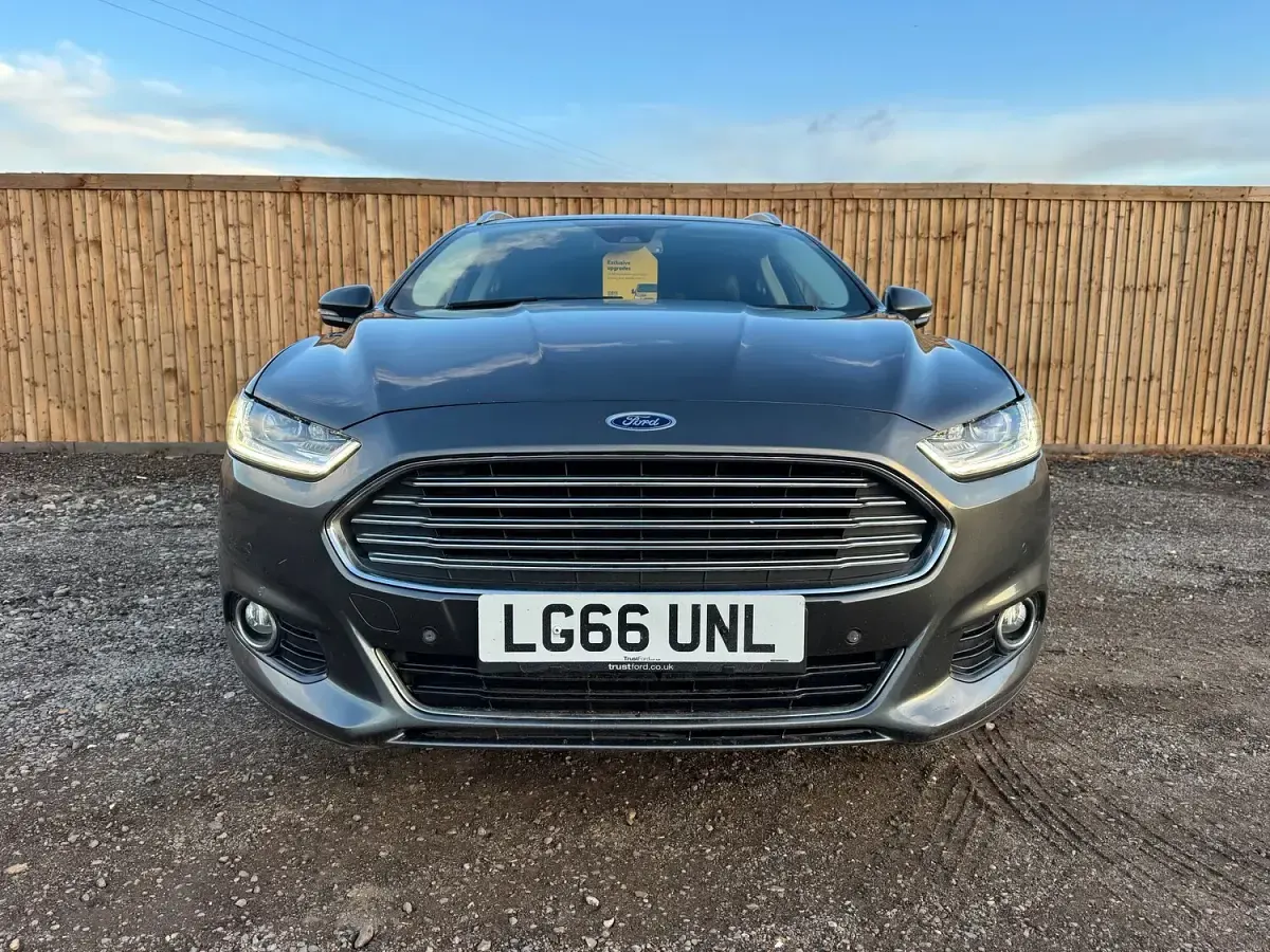 Used Ford Mondeo Titanium 120 HP (88 kW) 2016 Grey Estate