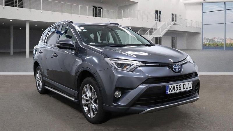 Grey Used 2016 Toyota RAV4 Hybrid SUV | £13,995 (Fair price) - Image 1/4