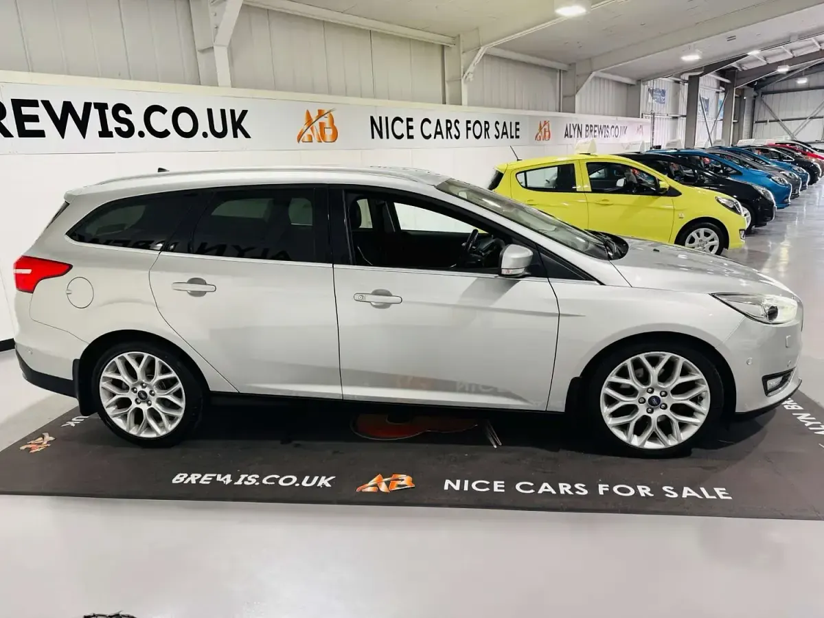 Used Ford Focus Titanium X 2016 Silver Estate