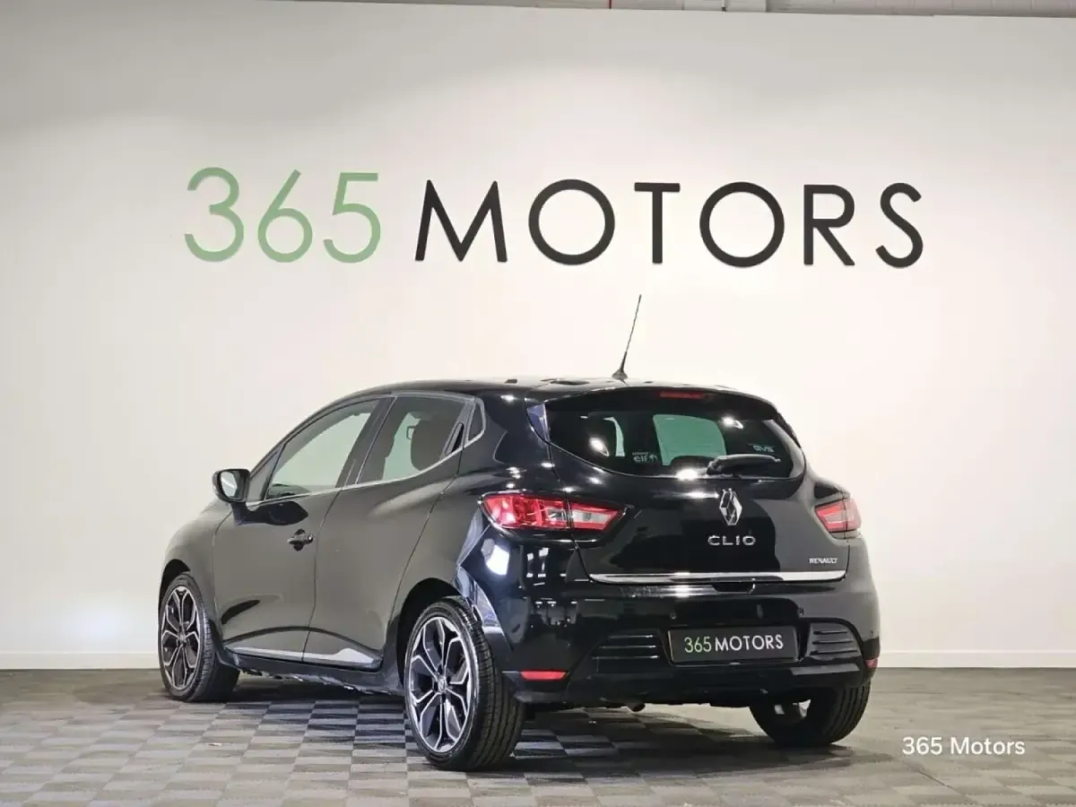 Used Renault Clio Iconic 110 HP (80 kW) 2019 Black Hatchback