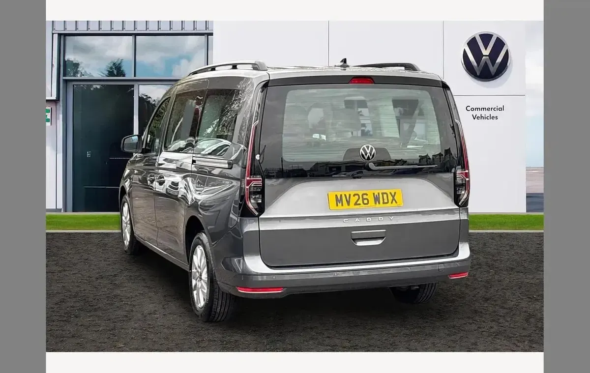 Neu VW Caddy Maxi Life 122 PS (89 kW) 2026 Grau Van / Kleinbus