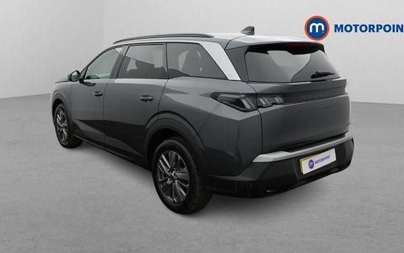 Used Peugeot 5008 Allure 145 HP (106 kW) 2025 Grey SUV