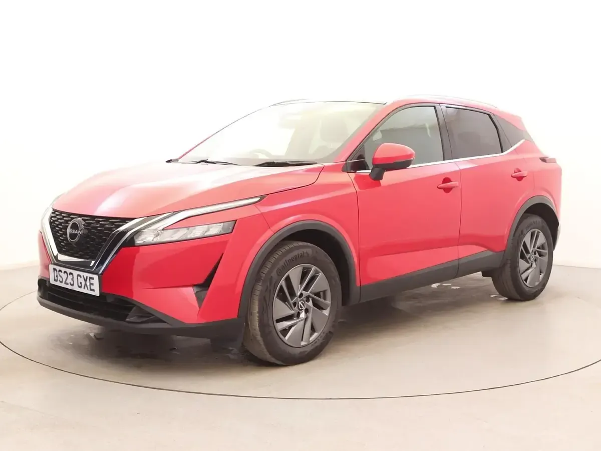 Used Nissan Qashqai Acenta Premium 158 HP (116 kW) 2023 Red SUV