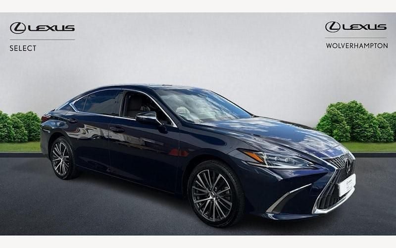 Used 2021 Lexus ES300H Sedan | £31,797 (Fair price) - Image 1/3