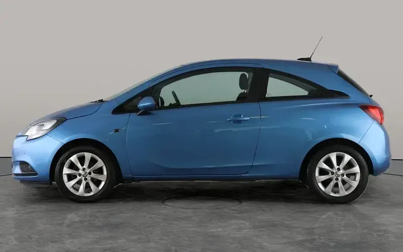 Used Vauxhall Corsa 75 HP (55 kW) 2017 Blue Hatchback