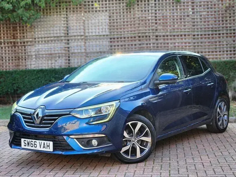 Used Renault Mégane Dynamique 2017 Blue Hatchback