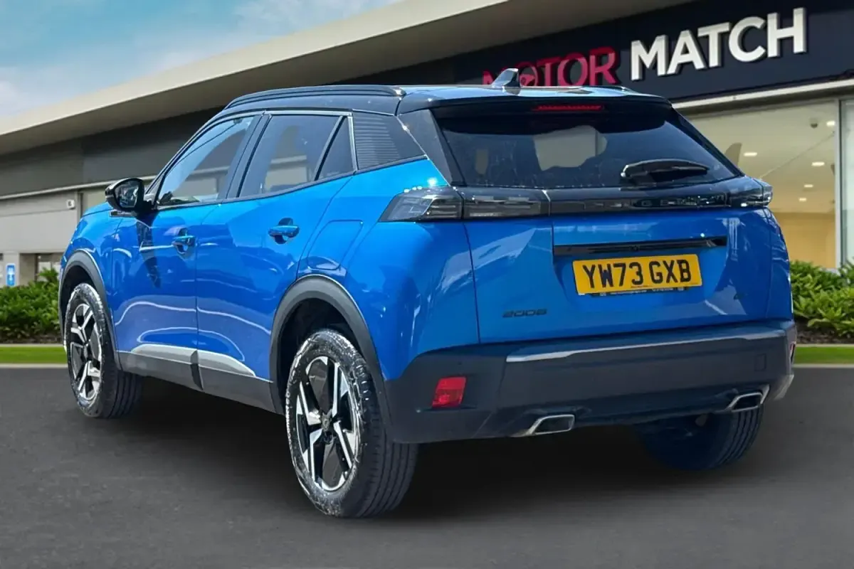 Gebraucht Peugeot 2008 GT 130 PS (95 kW) 2024 Blau SUV