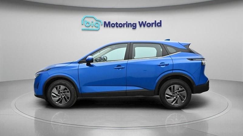 Used Nissan Qashqai Acenta Premium 158 HP (116 kW) 2024 Blue SUV