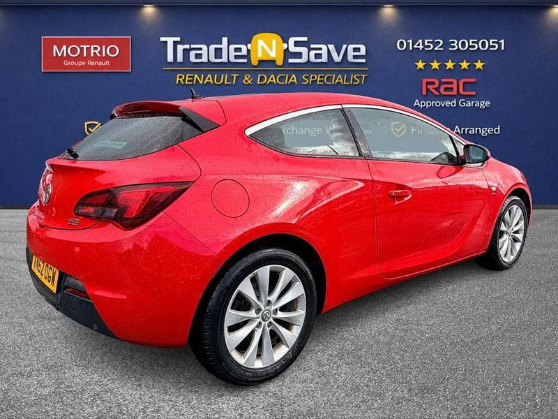 Second-hand Vauxhall Astra GTC SRi 2012 Roșu Hatchback