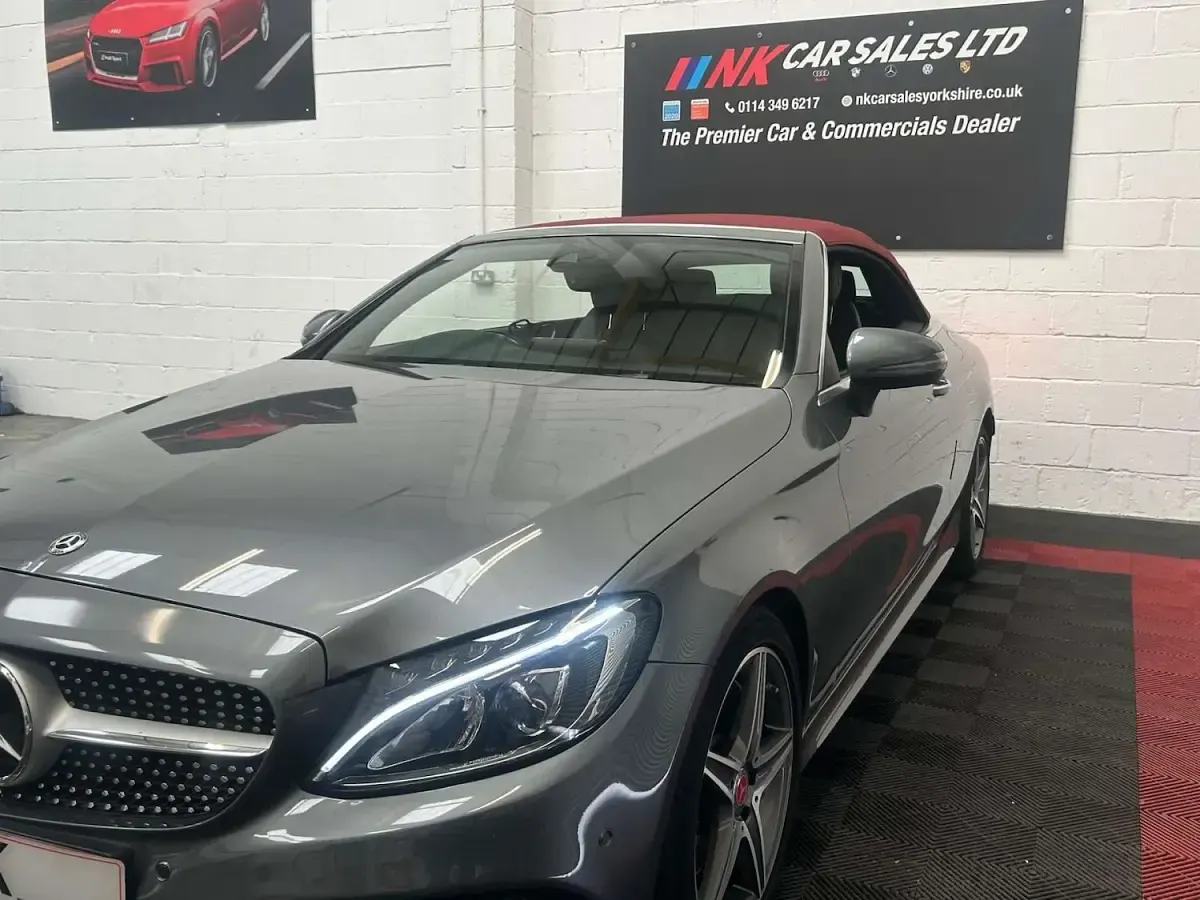 Usado Mercedes C250 AMG Line Premium Plus 2018 Cinzento Cabrios