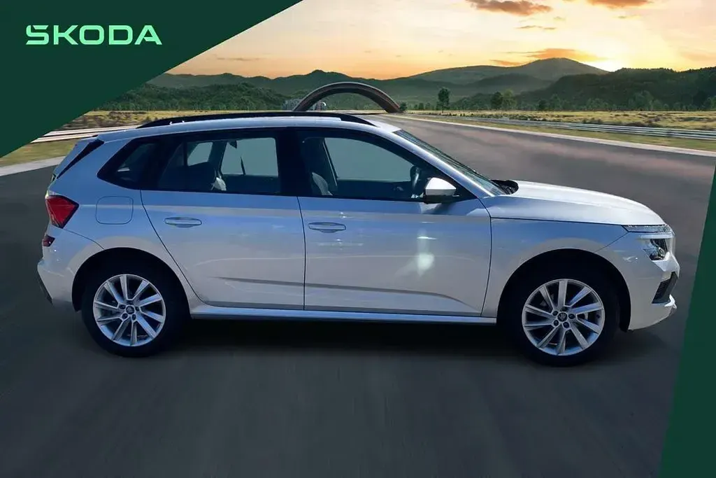 Usado Skoda Kamiq SE 113 CV (83 kW) 2025 Plateado SUV