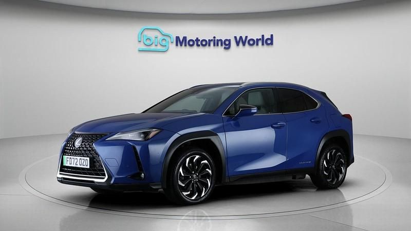 Used Lexus UX 300e 147 kW (201 HP) 2023 Blue SUV