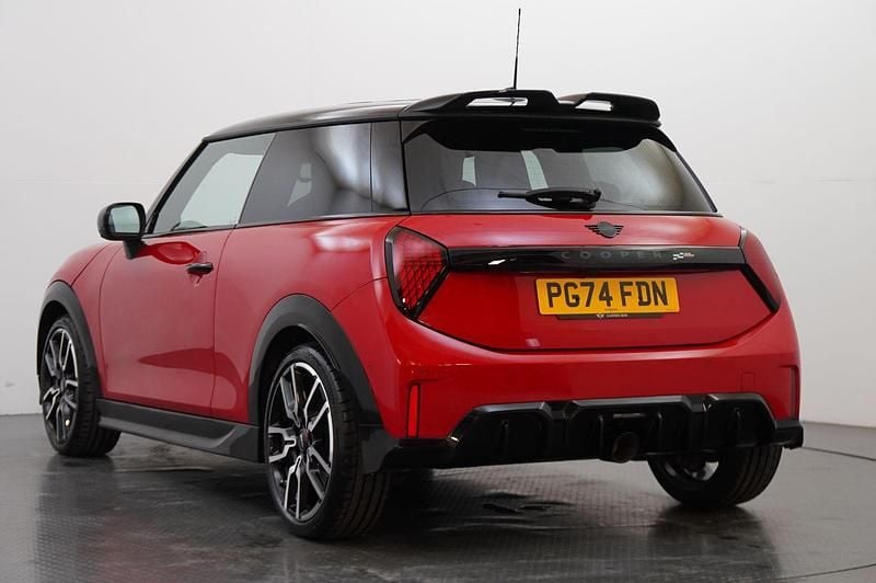 Used Mini John Cooper Works Hatch 228 HP (167 kW) 2025 Red Hatchback